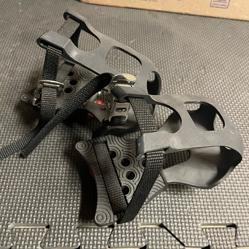 Peloton cages for pedals